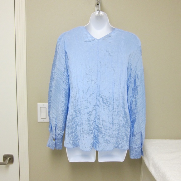 NEW! Vince Crinkled Satin Long Sleeve Double V-Neck Blouse Blue XS - Picture 16 of 16